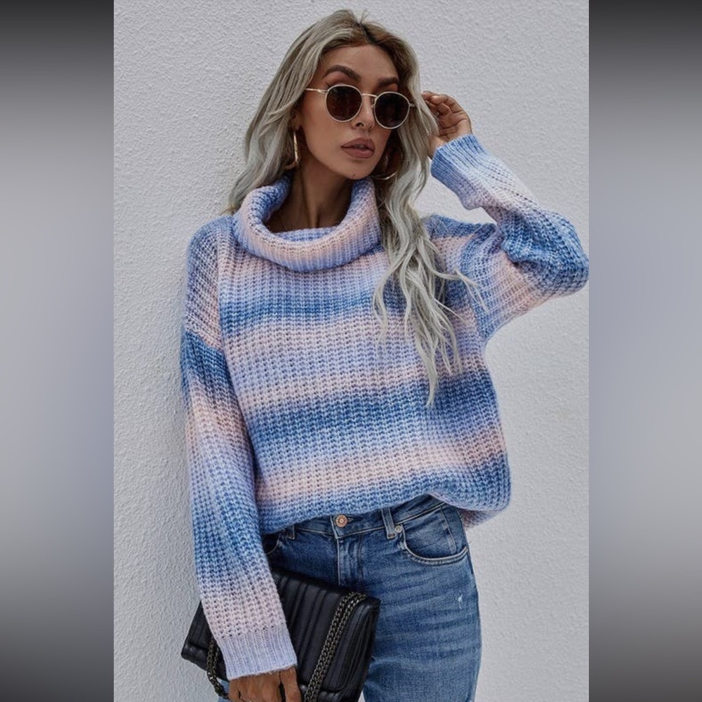 NWT Knit Turtle Neck Sweater 💜